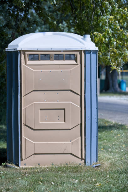 Portable Toilet Options We Offer in Highland, KS